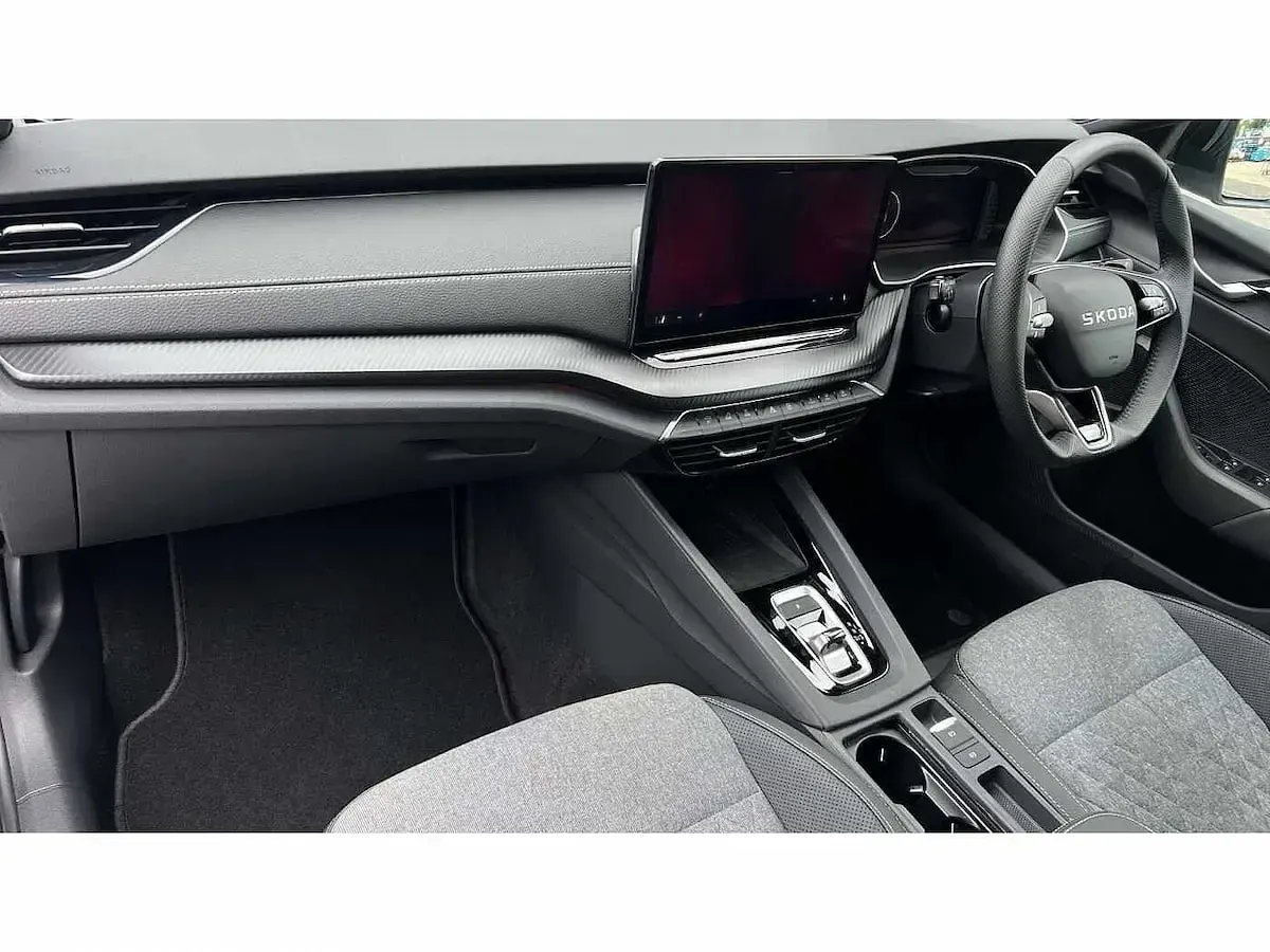 Used Skoda Octavia SportLine 150 HP (110 kW) 2025 Silver Estate