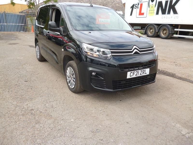 Black Used 2021 Citroën Berlingo MPV | £8,495 (Super price) - Image 1/3