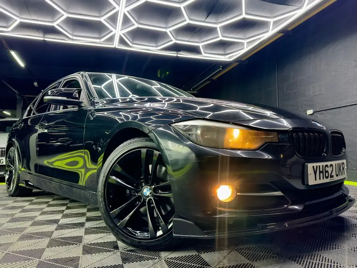 Used BMW 320 Sport Line 2012 Black Sedan
