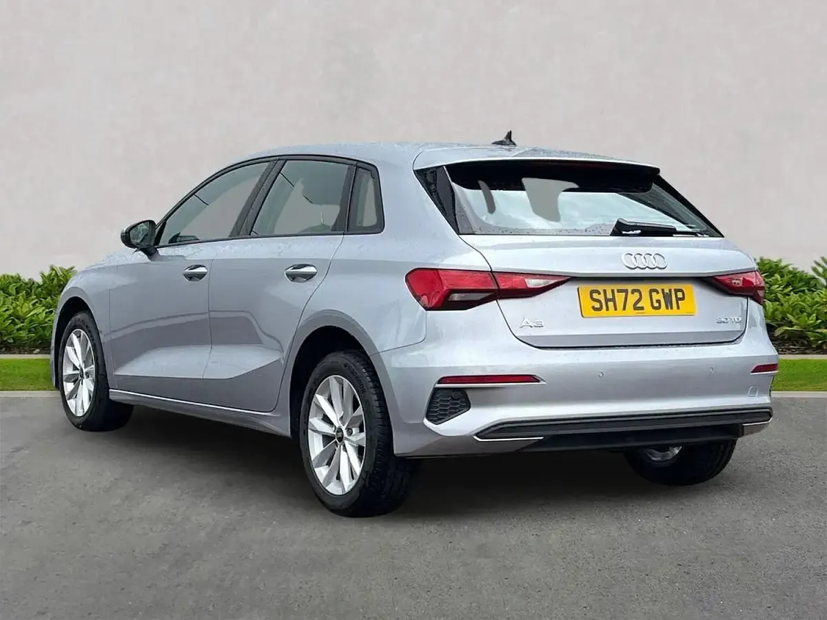 Used Audi A3 Advanced 116 HP (85 kW) 2022 Silver Sedan