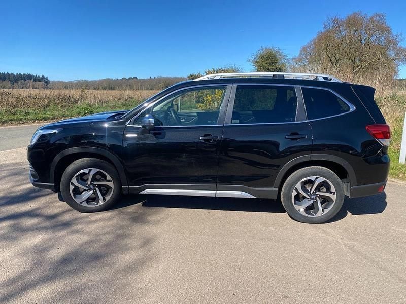 Used Subaru Forester Premium 150 HP (110 kW) 2023 Black SUV
