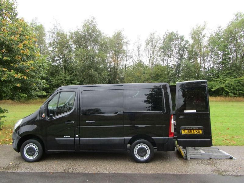 Black Used 2015 Renault Master Business Van | £11,500 (Expensive) - Image 1/3