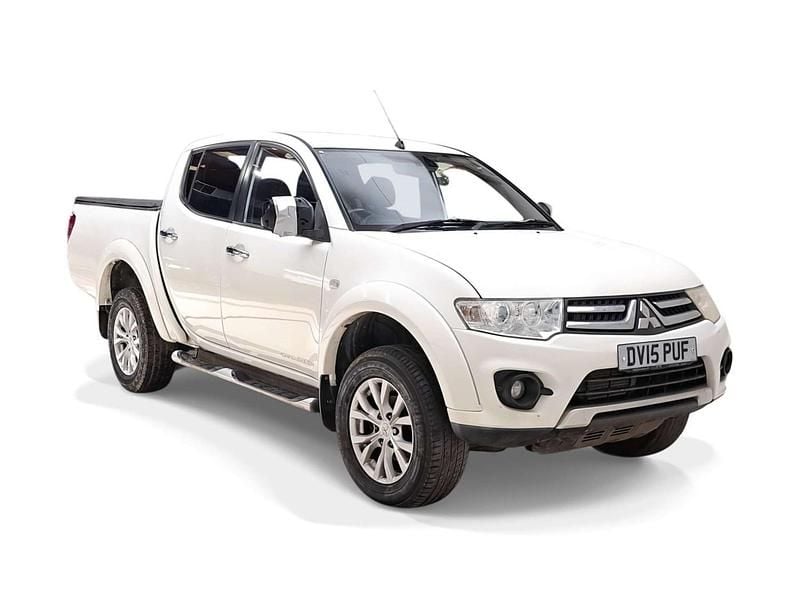 Used Mitsubishi L200 2015 White Pickup