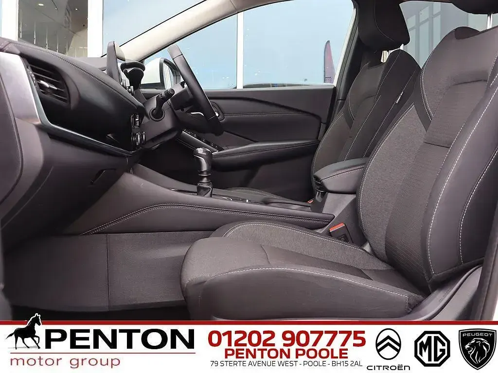 Used Nissan Qashqai N-Connecta 2021 White SUV
