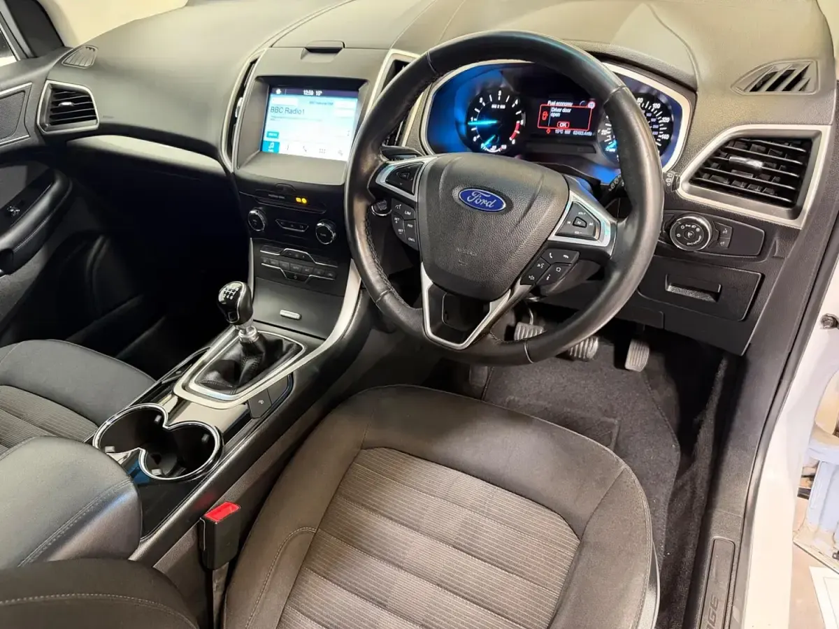 Used Ford Edge Zetec 180 HP (132 kW) 2017 White SUV