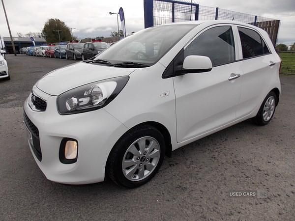 Used Kia Picanto 65 HP (47 kW) 2017 White Hatchback