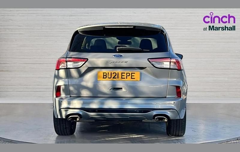 Used Ford Kuga Vignale 221 HP (162 kW) 2021 Silver SUV