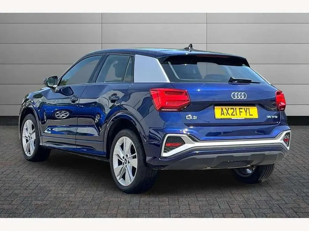 Used Audi Q2 S-Line 150 HP (110 kW) 2021 Blue SUV