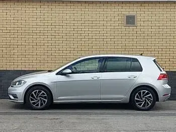 Used VW Golf VII Match 130 HP (95 kW) 2019 Silver Hatchback