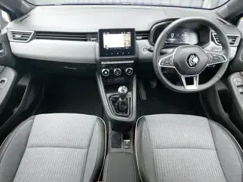 Used Renault Clio Techno 90 HP (66 kW) 2024 Blue Hatchback