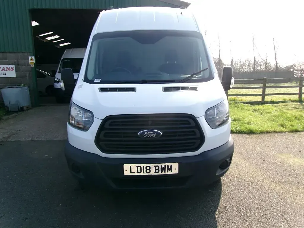 Używany Ford Transit 130 KM (95 kW) 2018 Biały Van