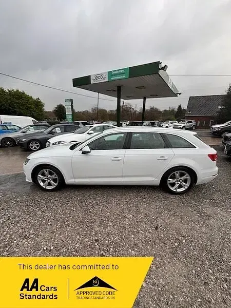 Used Audi A4 Sport 150 HP (110 kW) 2016 White Estate
