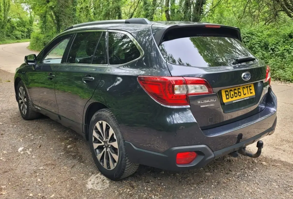 Used Subaru Outback Premium 150 HP (110 kW) 2016 Grey Estate
