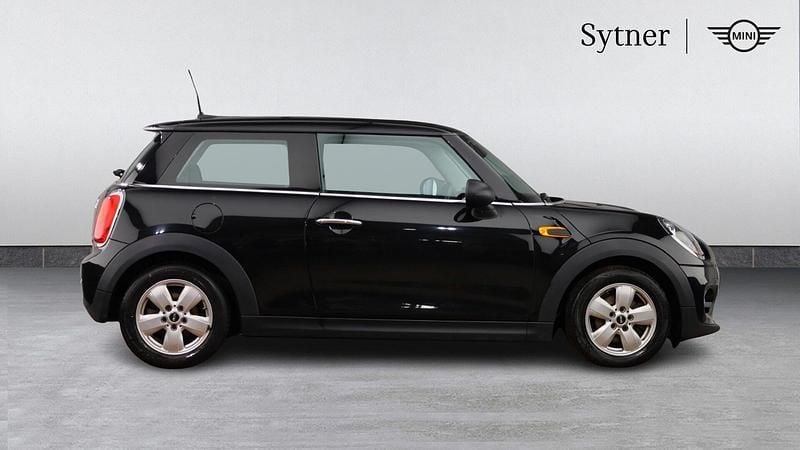 Used Mini ONE Hatch 101 HP (74 kW) 2015 Black Hatchback