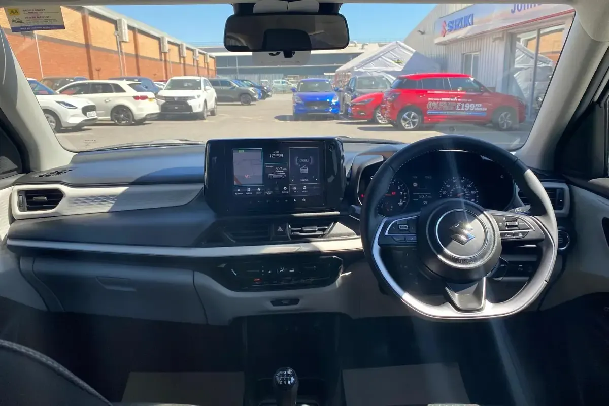 Usado Suzuki Swift 82 HP (60 kW) 2025 Branco Citadino