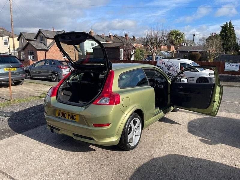 Used Volvo C30 R-Design 99 HP (72 kW) 2010 Green Hatchback