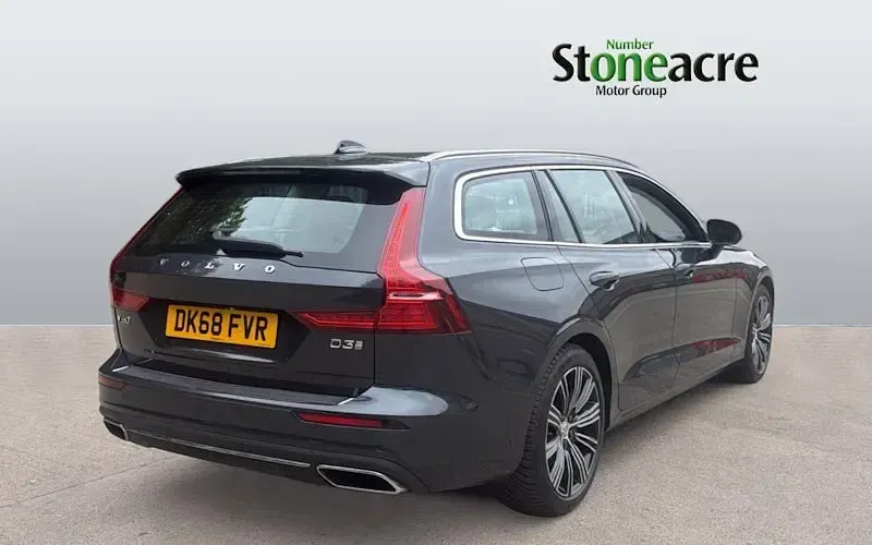 Used Volvo V60 Inscription 150 HP (110 kW) 2019 Estate