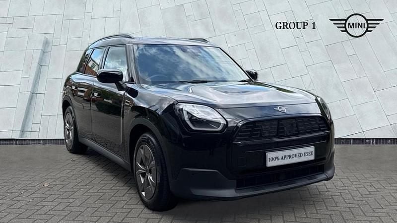 Black Used 2024 Mini Countryman Classic SUV | £27,990 (Good price) - Image 1/4