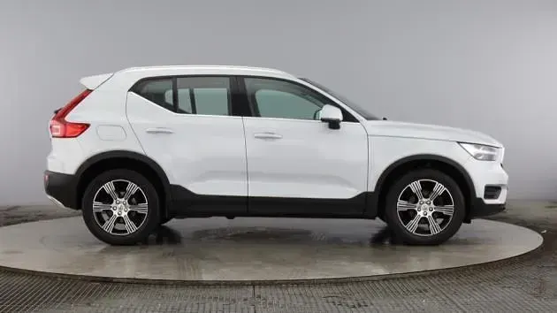 Used Volvo XC40 Inscription 161 HP (118 kW) 2022 Silver SUV