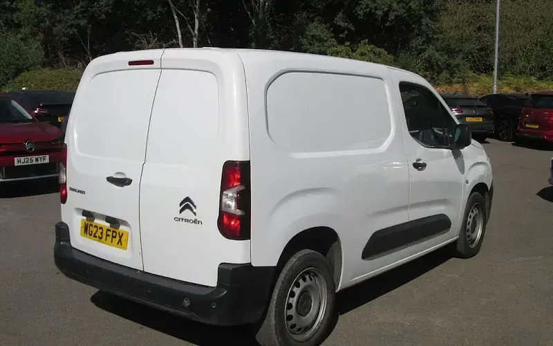 Used Citroën Berlingo 102 HP (75 kW) 2023 MPV