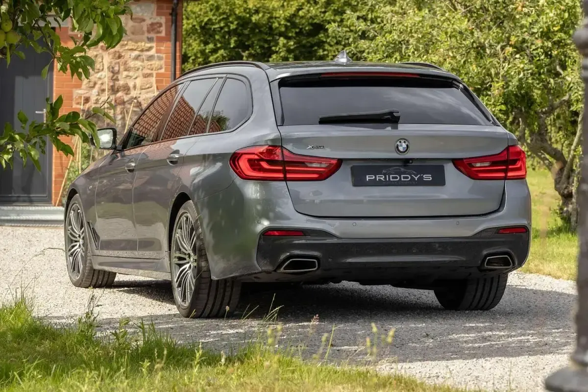 Used BMW 530 M Sport 2019 Blue Estate
