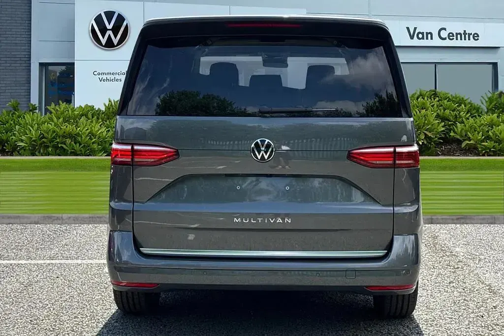 New VW Multivan Style 150 HP (110 kW) 2026 Red MPV