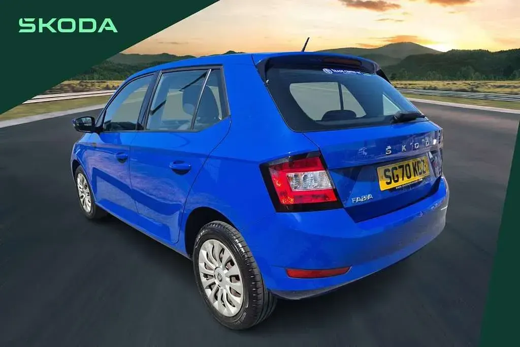 Used Skoda Fabia 58 HP (42 kW) 2020 Blue Hatchback