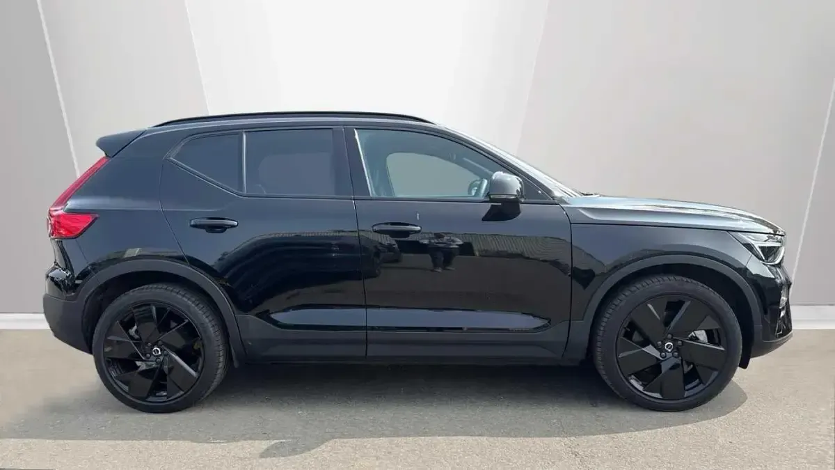 Used Volvo EX40 Plus 185 kW (252 HP) 2024 Black SUV