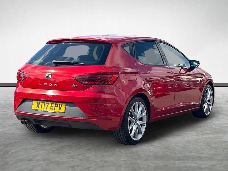 Second-hand Seat Leon FR 148 CP (108 kW) 2017 Roșu Hatchback