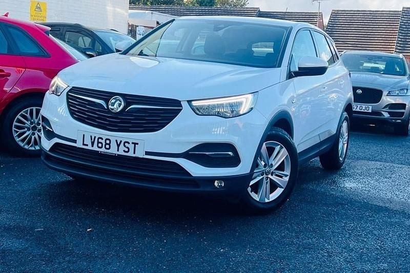 White Used 2019 Vauxhall Grandland X SUV | £8,695 (Good price) - Image 1/1