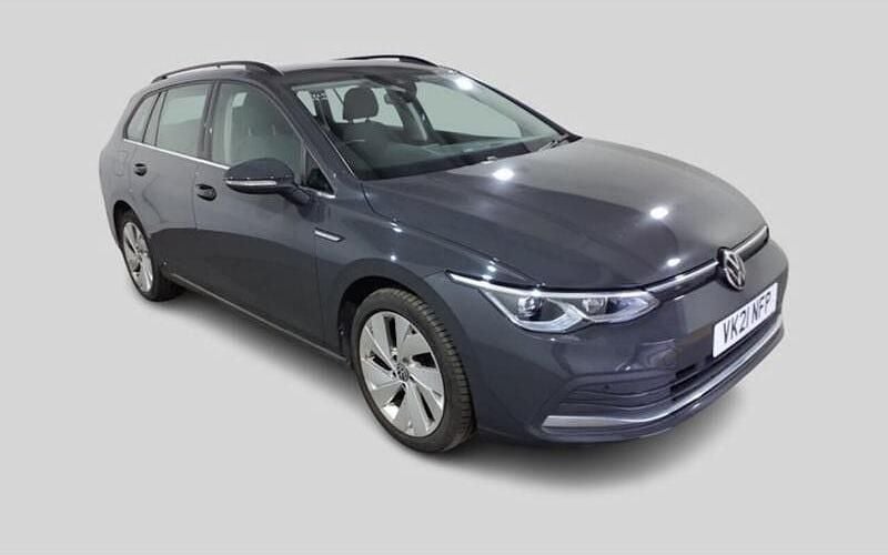 Used 2024 VW Golf VIII Style Estate | £15,495 (Fair price) - Image 1/2