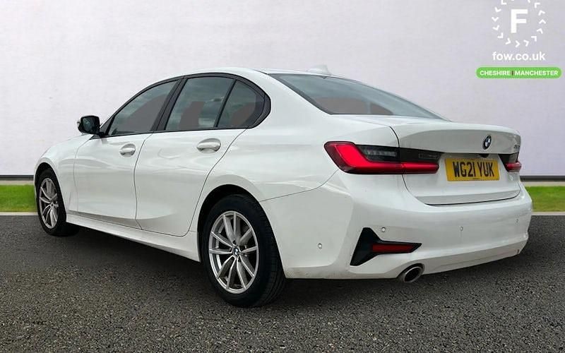Used BMW 320 Comfort Edition 184 HP (135 kW) 2021 White Sedan