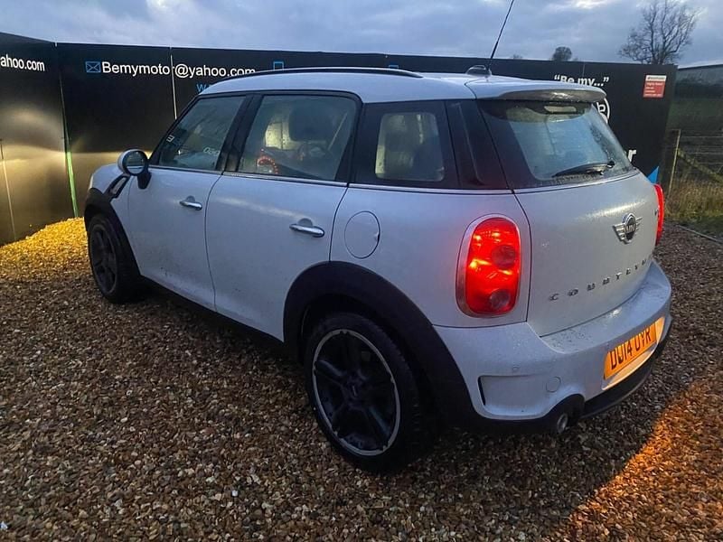 Used Mini Cooper S 2014 White Hatchback