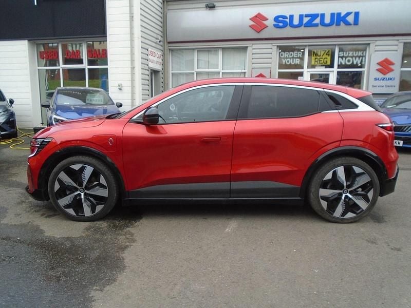 Used Renault Megane E-Tech Techno 160 kW (218 HP) 2022 Red Hatchback