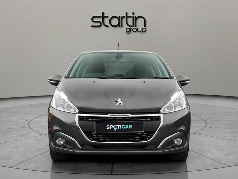 Used Peugeot 208 Signature Sky 81 HP (59 kW) 2018 Grey Hatchback