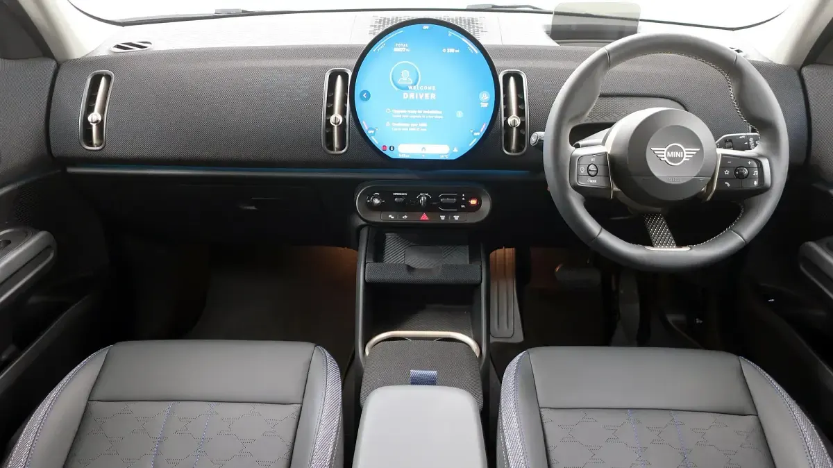 Used Mini Countryman Classic 300 HP (220 kW) 2024 Black SUV