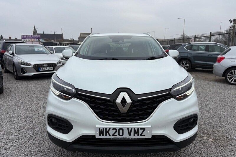 White Used 2020 Renault Kadjar Iconic SUV | £11,800 (Fair price) - Image 1/1