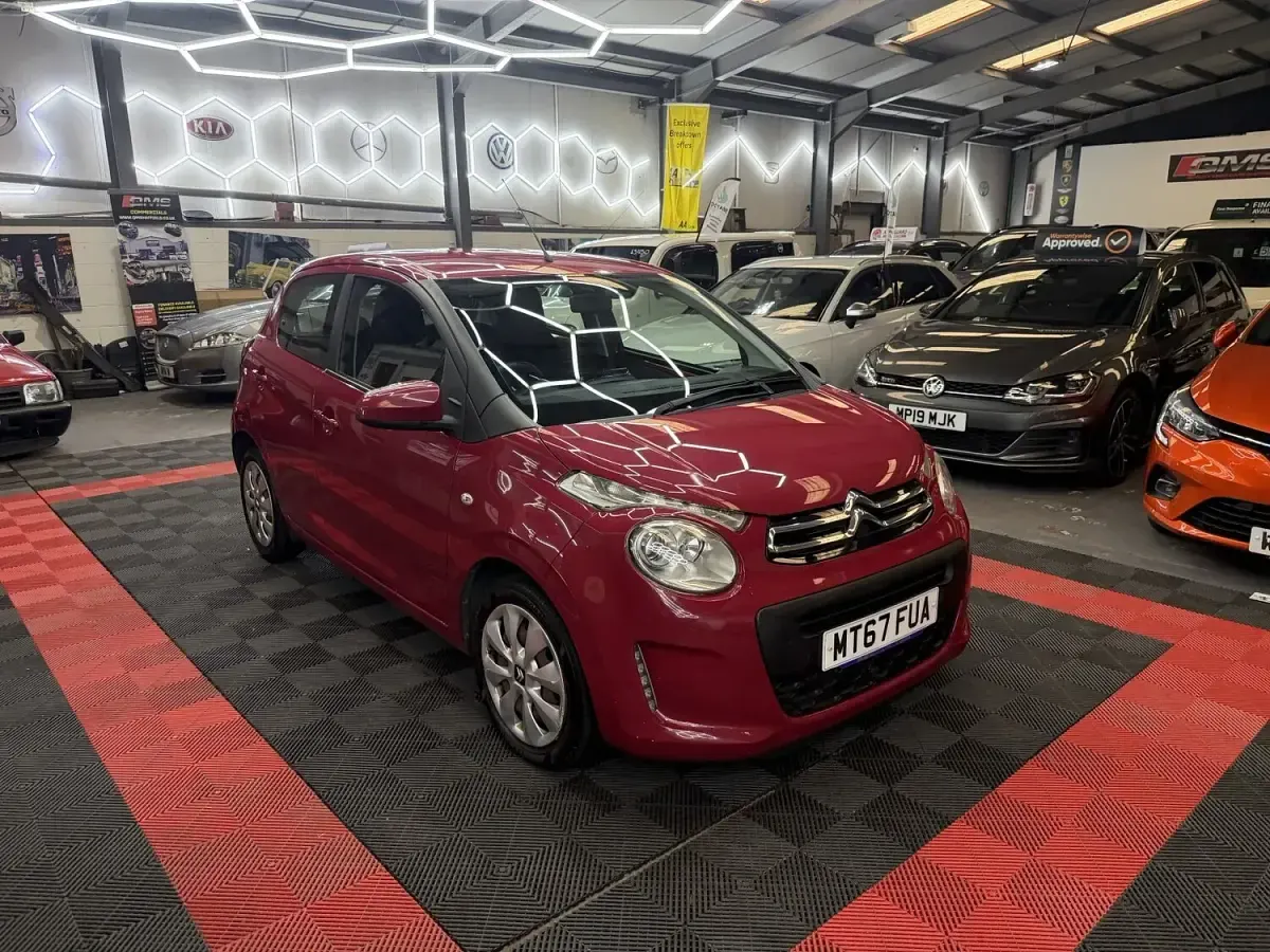 Used Citroën C1 Feel 68 HP (50 kW) 2017 Red Hatchback