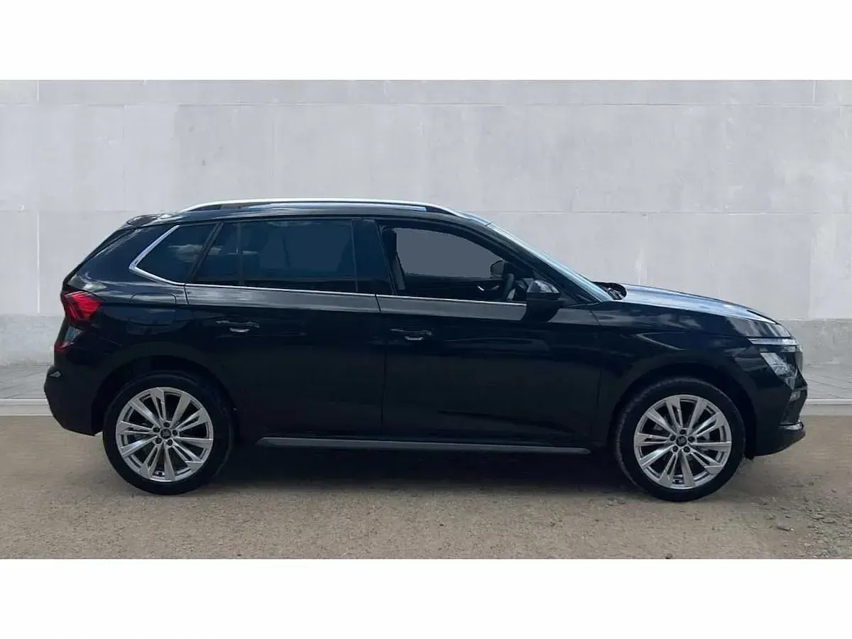 Used Skoda Kamiq SE L 85 HP (62 kW) 2026 Black magic pearl effect SUV