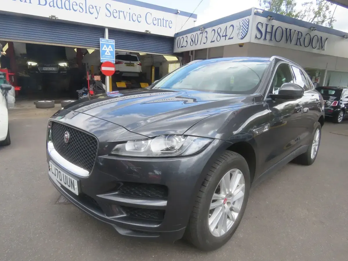 Used Jaguar F-Pace Portfolio 180 HP (132 kW) 2020 Grey SUV