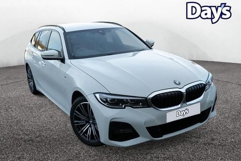 Used 2021 BMW 330e M Sport | £19,995 (Good price) - Image 1/1