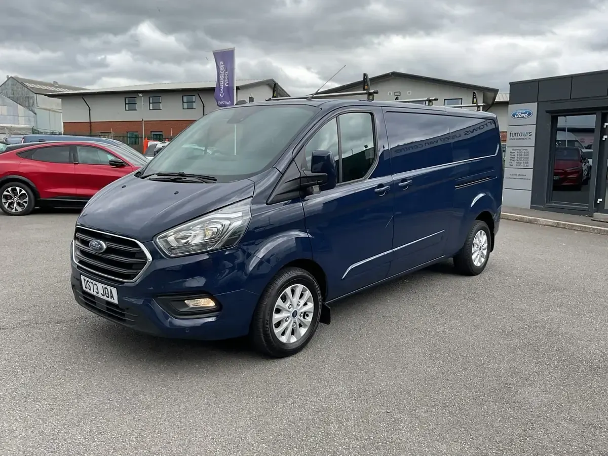 Used Ford Transit Custom Limited 130 HP (95 kW) 2023 Blue Van