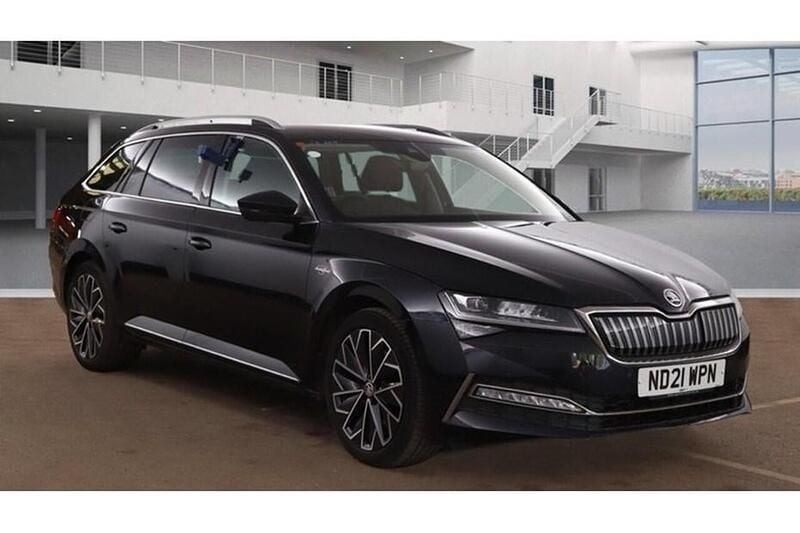 Black Used 2021 Skoda Superb LAURIN & KLEMENT Estate | £15,795 (Good price) - Image 1/1