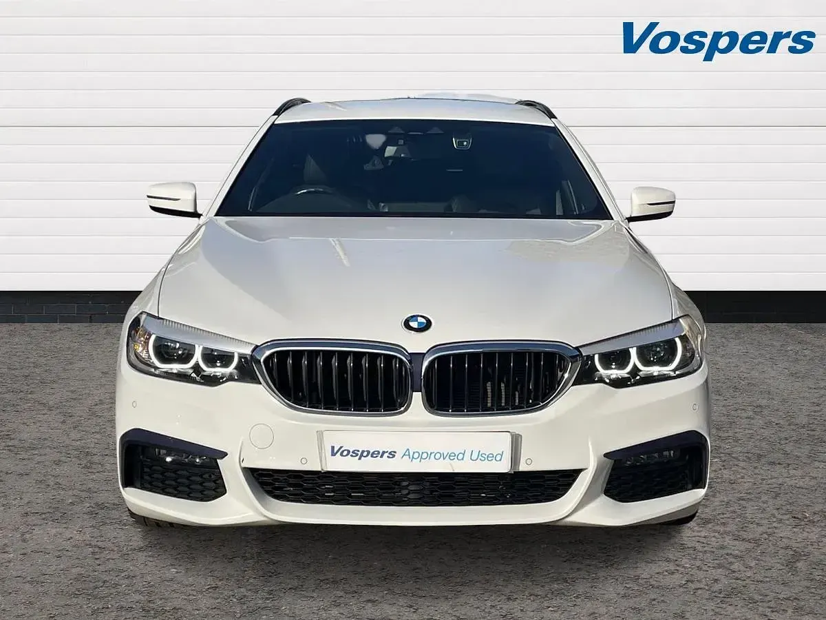 Used BMW 520 M Sport 187 HP (137 kW) 2019 White Estate