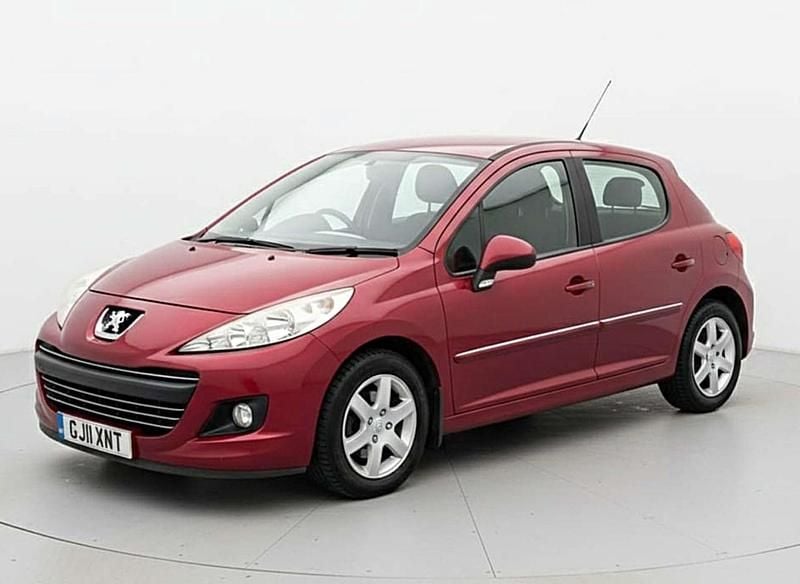 Used Peugeot 207 Envy 2011 Red Hatchback