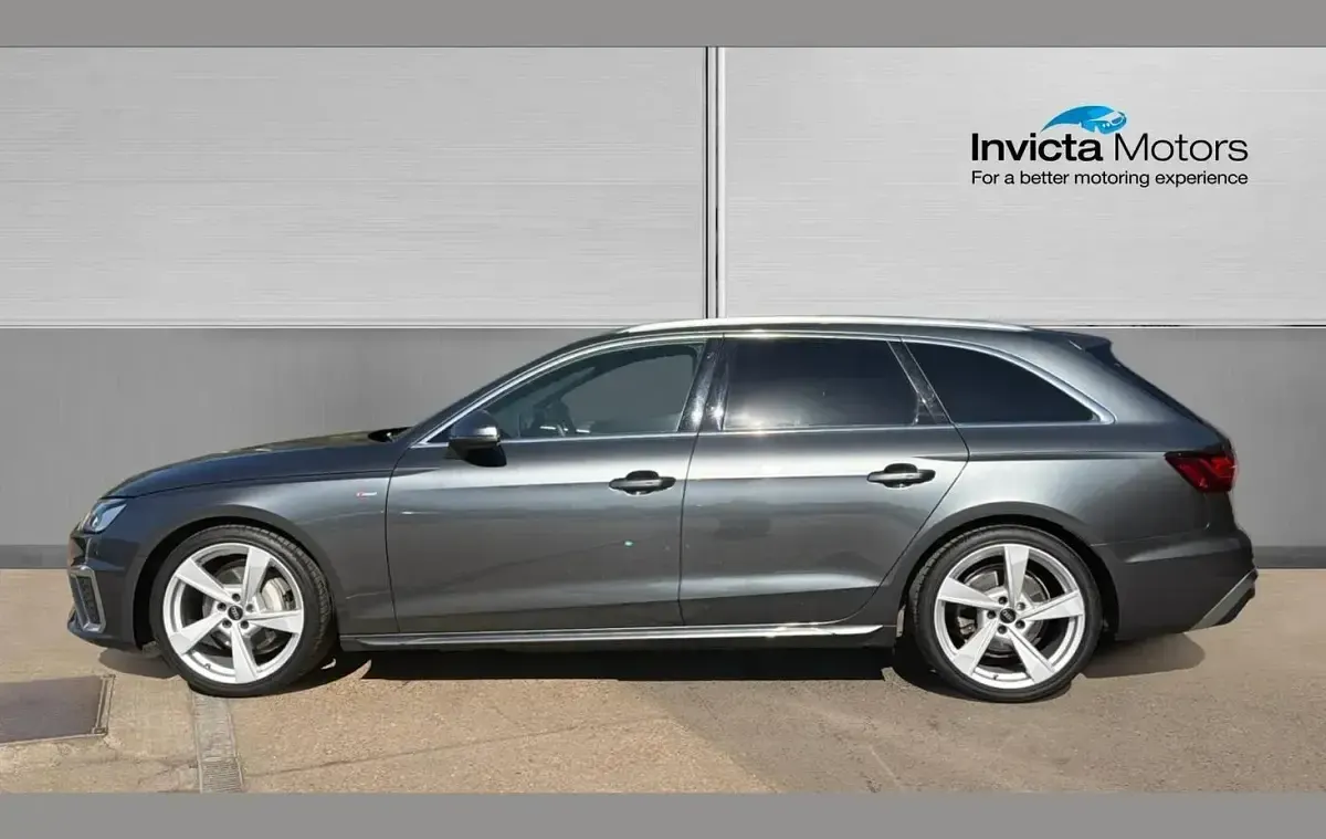 Used Audi A4 S-Line 204 HP (150 kW) 2022 Grey metallic Estate