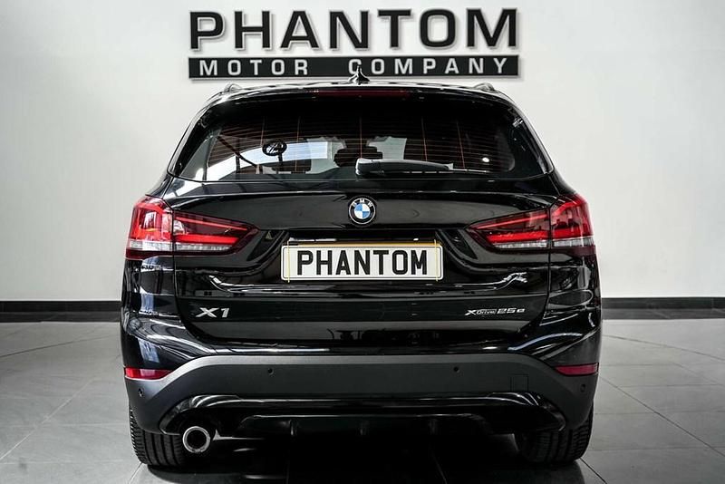 Used BMW X1 Sport Line 220 HP (161 kW) 2021 Black SUV