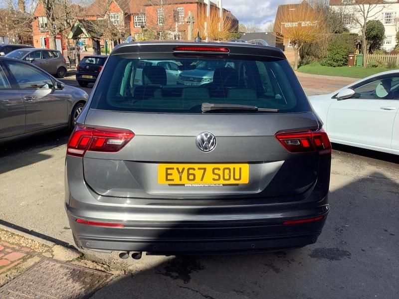 Używany VW Tiguan SE 150 KM (110 kW) 2017 Szary SUV