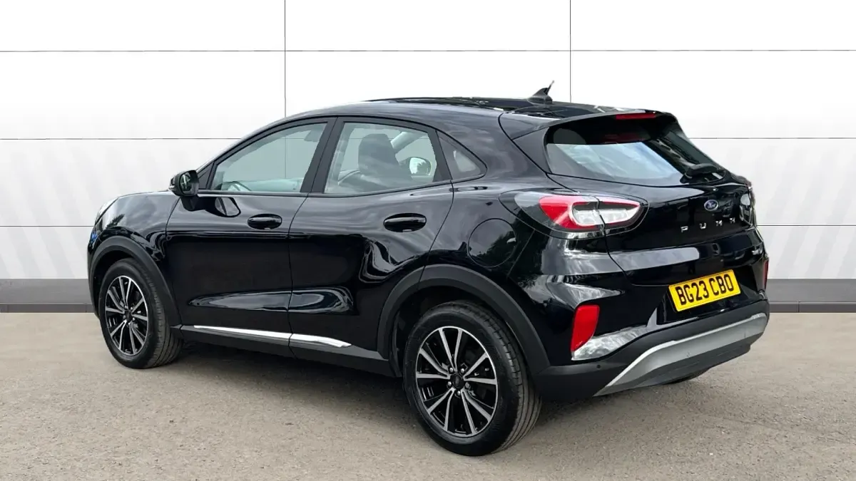 Usado Ford Puma Titanium 155 CV (114 kW) 2023 Negro SUV