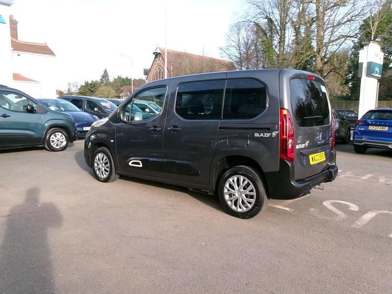 Used Citroën Berlingo Feel 2020 Grey MPV